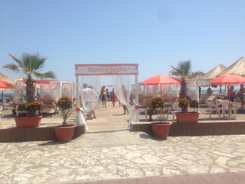 Beach Club Ippocampo Exterior photo
